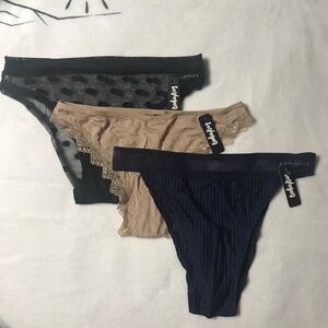 🔴NWT Moderate Coverage Neutral Panty Bundle With Lace